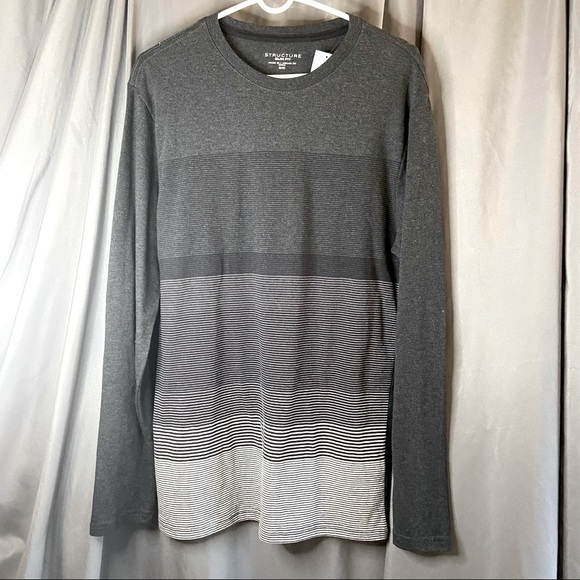 🖤Charcoal long sleeve crew 🖤 3/$15 - Picture 2 of 6